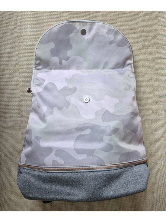 STELLA & DOT Blush Camo Camouflage “Crush It” Backpack Clean 2 Compartment main image 4